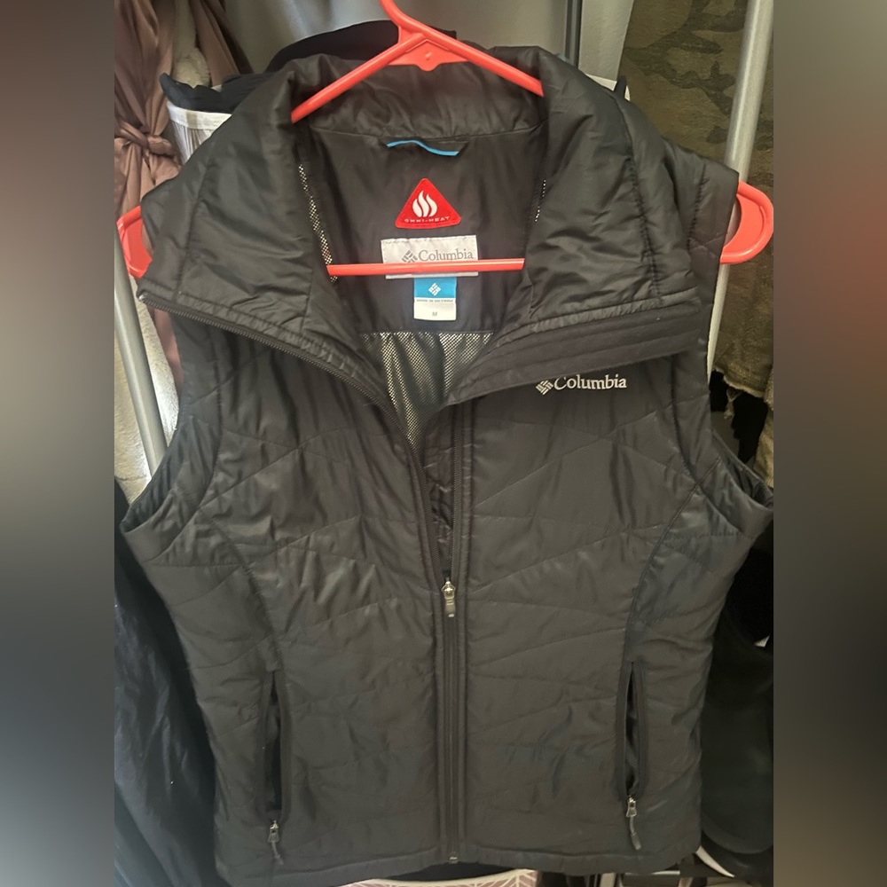 Columbia Sportswear Company sleeveless vest